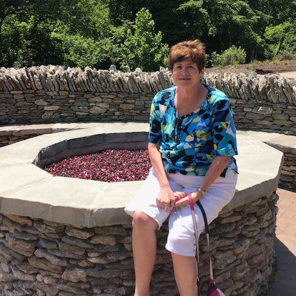 Meet your Posher, Janet - Picture 1 of 1